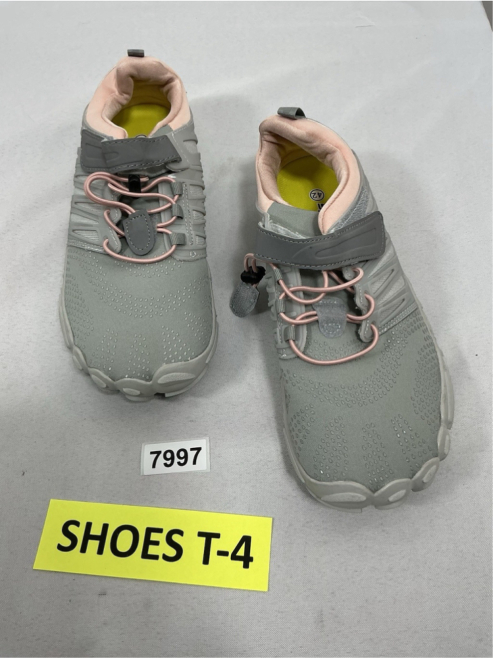 Womans New Sports Gray Running Barefoot Sneakers Size 10.5 Pink Laces